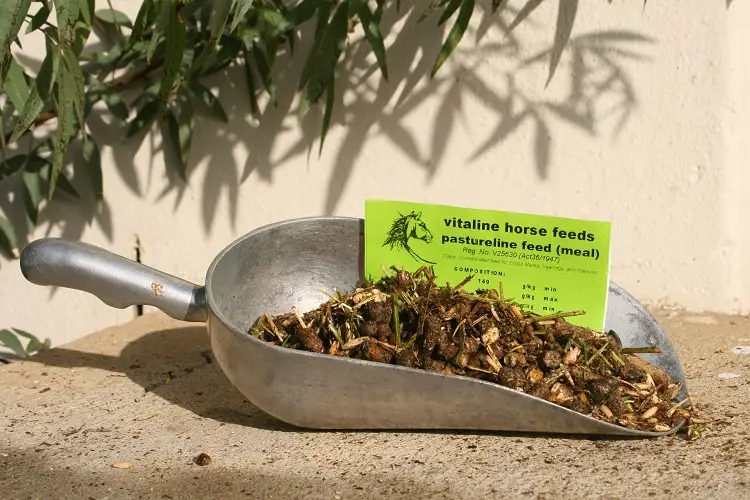 Pastureline Feed (Muesli) packaging